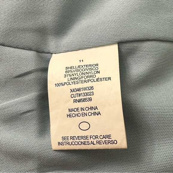 NWT! Shimmering Fitted Bodice Halter top full floor length Skirt Gown Size 11J - Picture 12 of 13